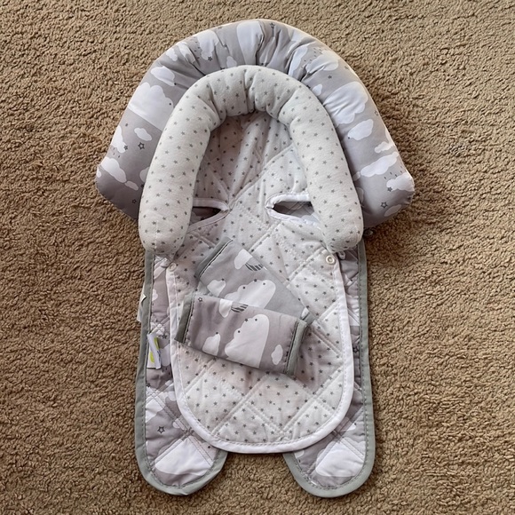 GO By Goldbug Clouds Duo Head Support And Strap Cover Set - Picture 6 of 12